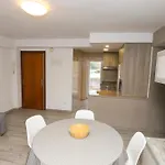 Differentflats Samoa Salou